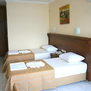 Hotel Honeymoon